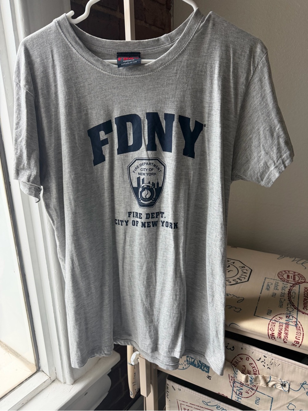 DNY Gray Men’s T‑Shirt with Navy FDNY Graphic
